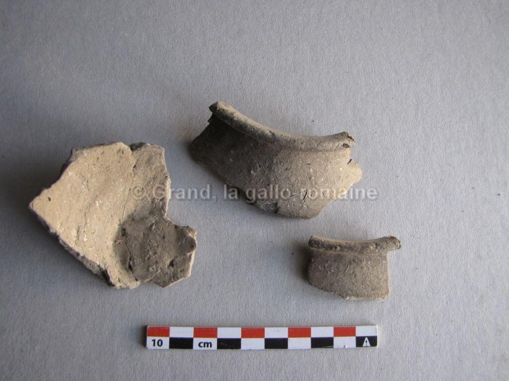 pot (fragment)