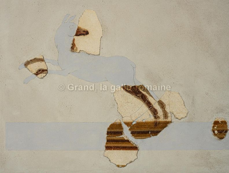 archéologie ; construction, frise animalière (fragment), (GRD_2021.2.332) "Cervidé"