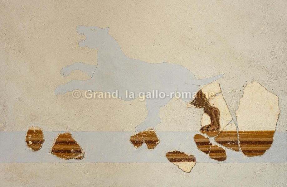 archéologie ; construction, frise animalière (fragment), (GRD_2021.2.333) "Félin"