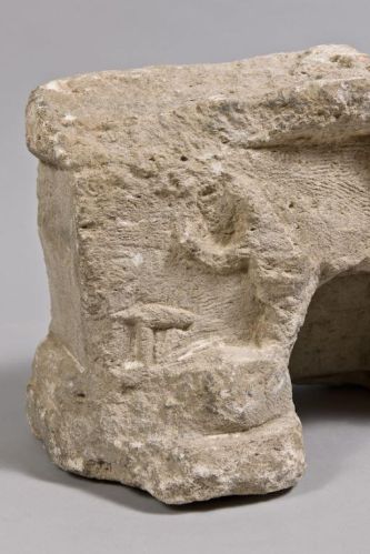 Stèle d'un forgeron ; © Conseil départemental des Vosges, PHILIPPOT Claude