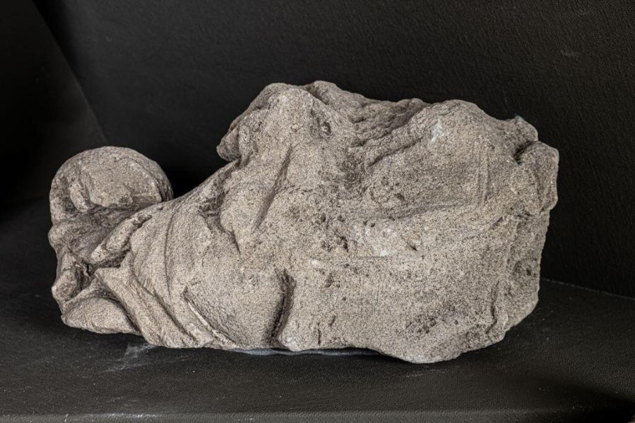 chapiteau composite (fragment)
