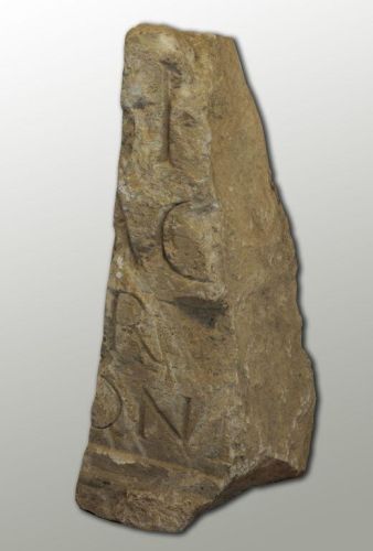 inscription (fragment) ; © LAURENCON Joëlle