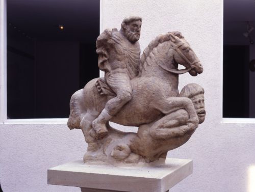 Cavalier à l'Anguipède ; © PRUD’HOMME Bernard