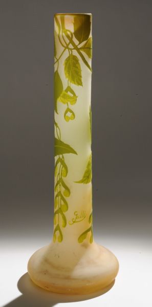 Vase à décor d'érable sycomore